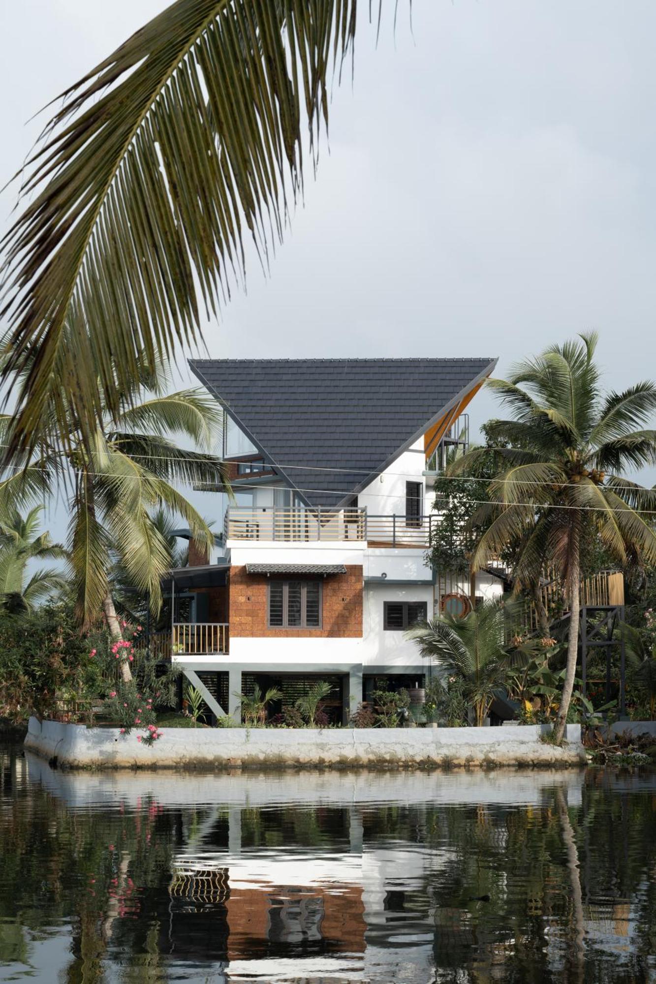 Villa Shiphouse à Alappuzha Extérieur photo